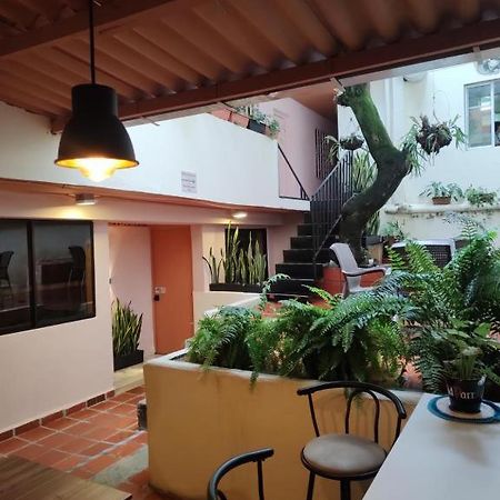 Hostal Casa Primavera Medellín Esterno foto