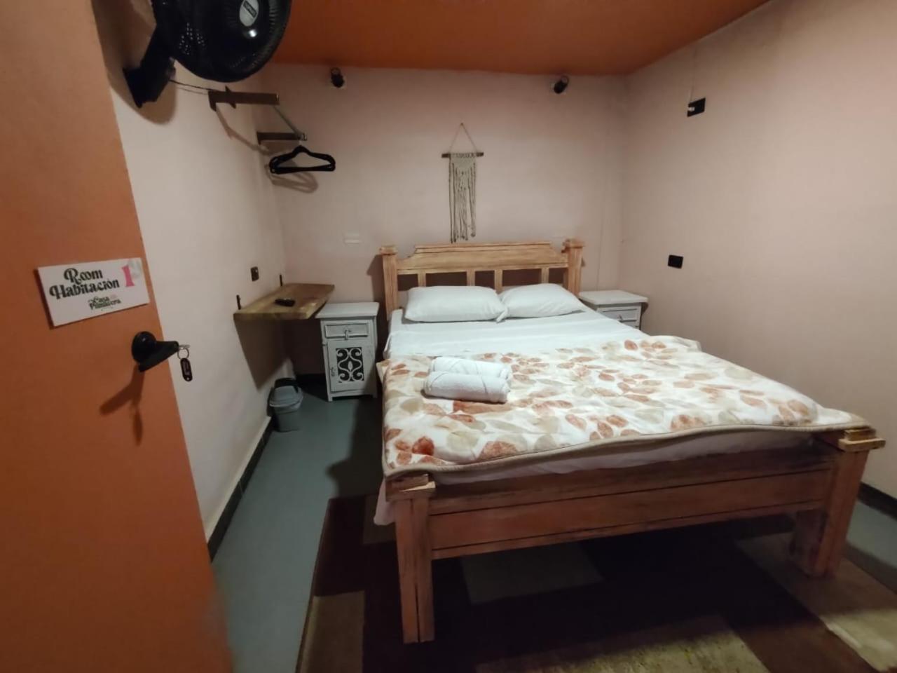 Hostal Casa Primavera Medellín Esterno foto
